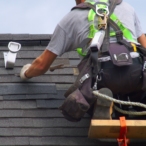 What is the average labor rate for roofers?